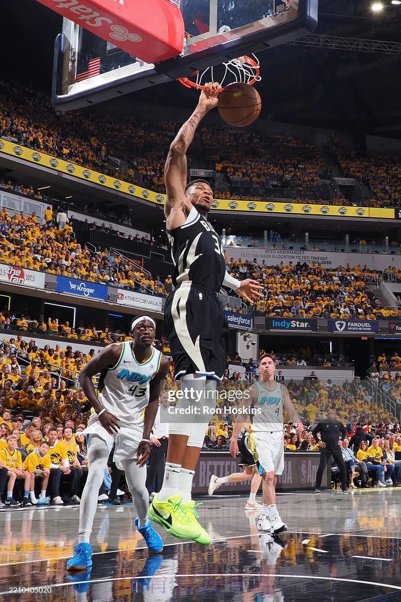 麦科勒姆关键后仰强投不中，老鹰主场2分惜败雄鹿